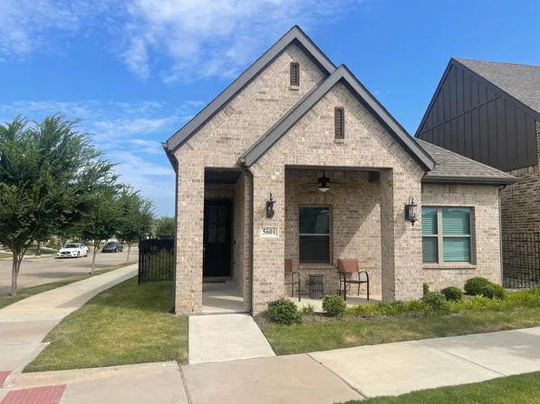 5601 Traveller Dr, North Richland Hills, TX 76180