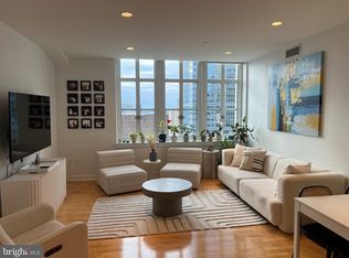 111 S 15th St APT 2312, Philadelphia, PA 19102