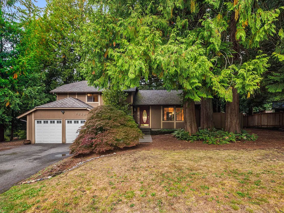 3313 220th Ave SE