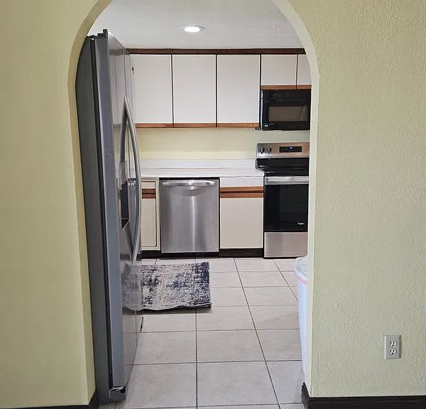1336 Harbor Island Dr — Photo 8