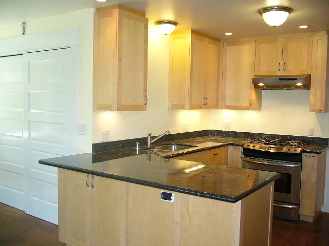2020 14th Ave S #D — Photo 4