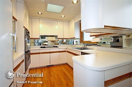 1st image of 2777 Karen Ln