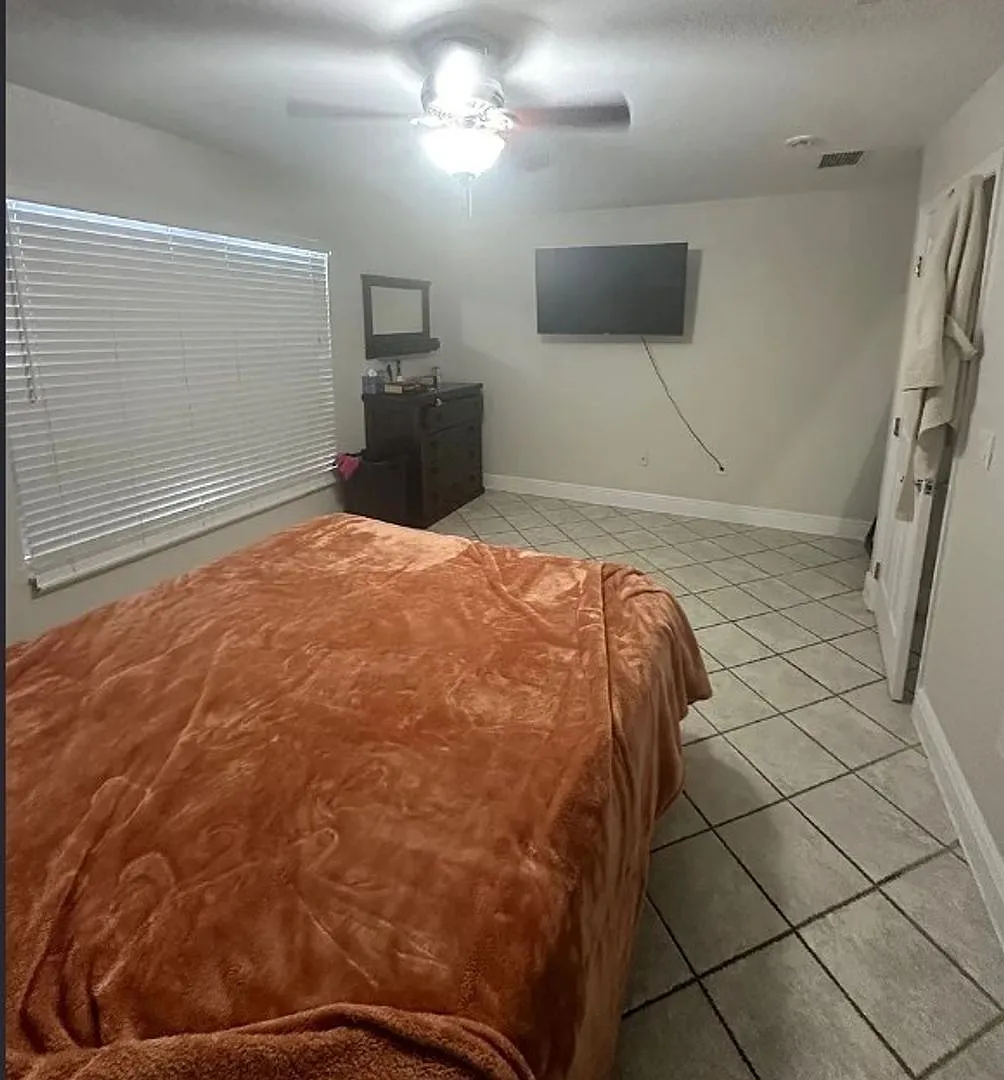 NextBridge Home Solutions, LLC - 4424 SW 8th Place #14 — Photo 4