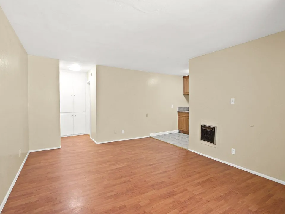 Ramona Garden Apartments