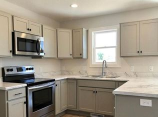 5281 Tupelo Ct, Fort Wayne, IN 46825