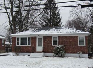 90 Frederick Ave, Albany, NY 12205