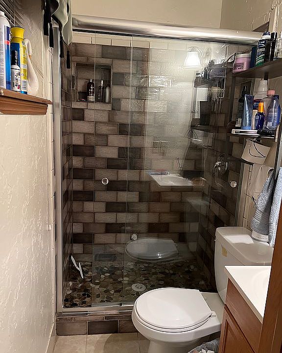 1st image of 2812 N Moulton Dr