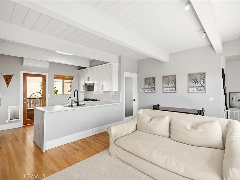 31888 Hillside Ln — Photo 13
