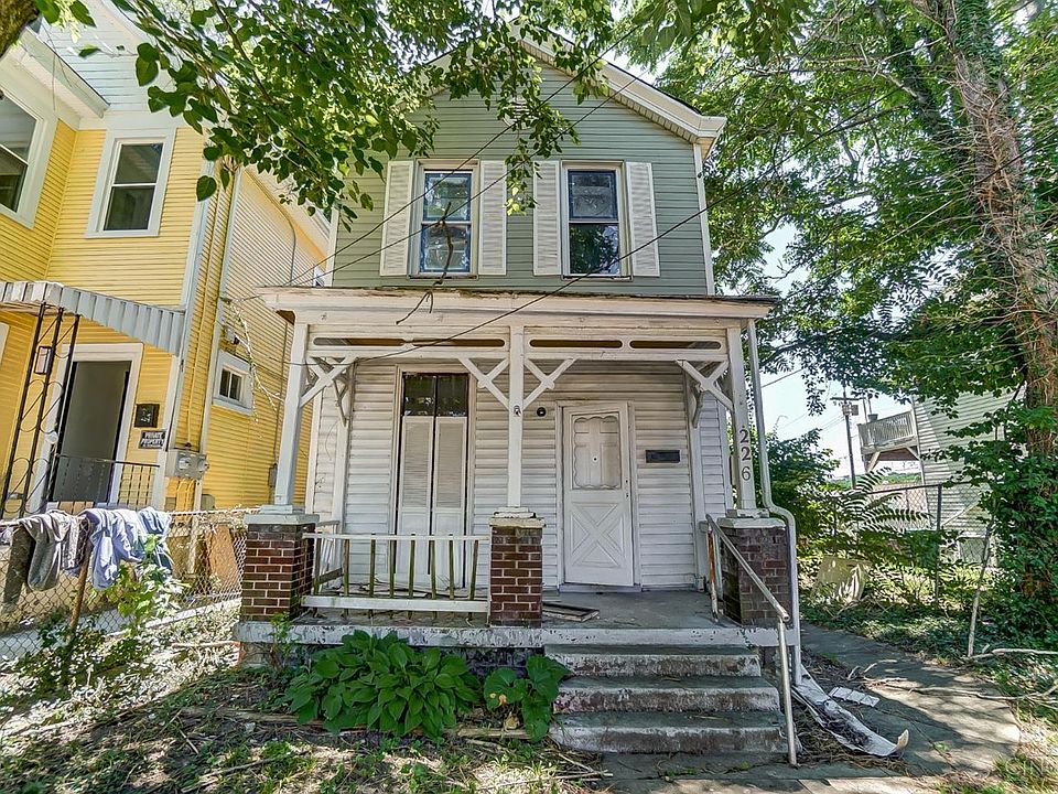1st image of 226 Congress Ave