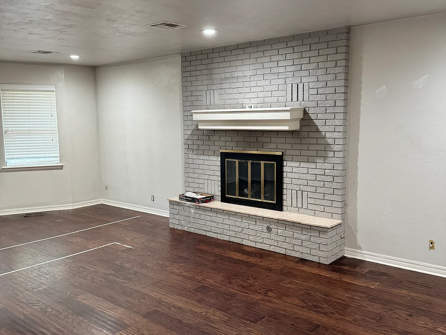 4 bed, 1917 sqft, $1,800 — Photo 2