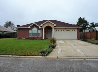 2452 Twin Springs Dr N, Jacksonville, FL 32246