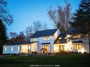 1085 Heartsease Dr, West Chester, PA 19382