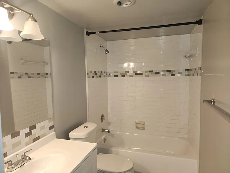 4174 Inverrary Dr #811 — Photo 8