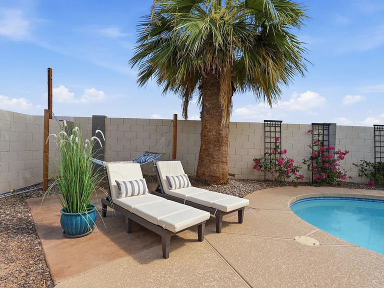 4665 E Longhorn St — Photo 29
