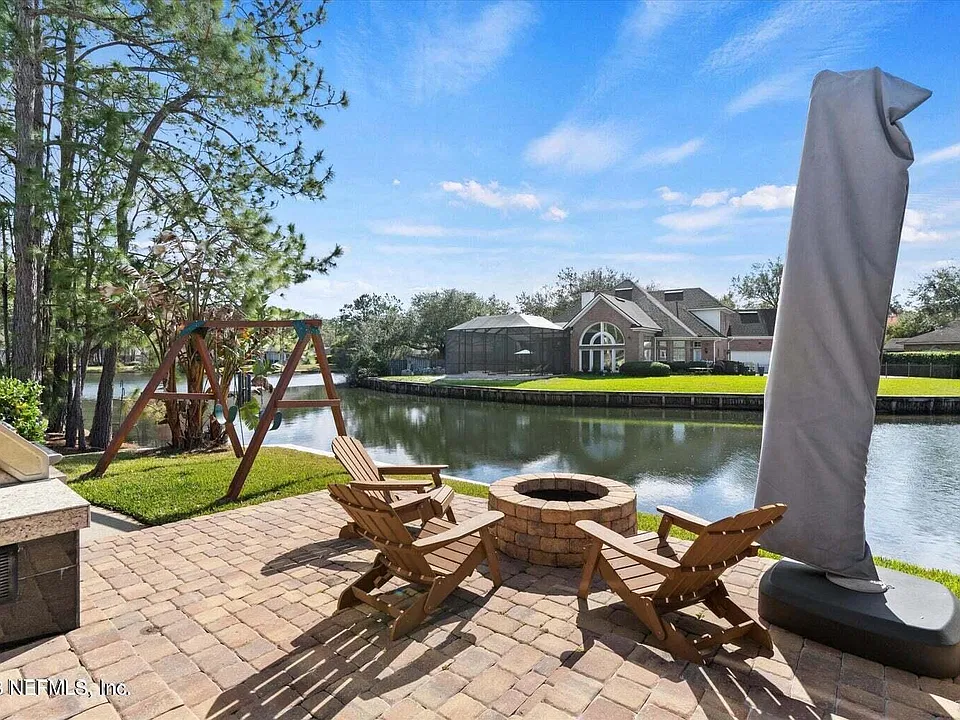 3826 Reedpond Dr N