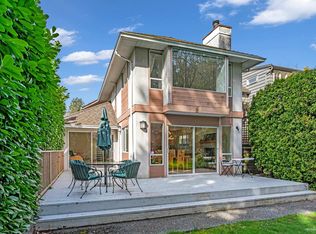 1006 Sinclair St, West Vancouver, BC V7V 3V9