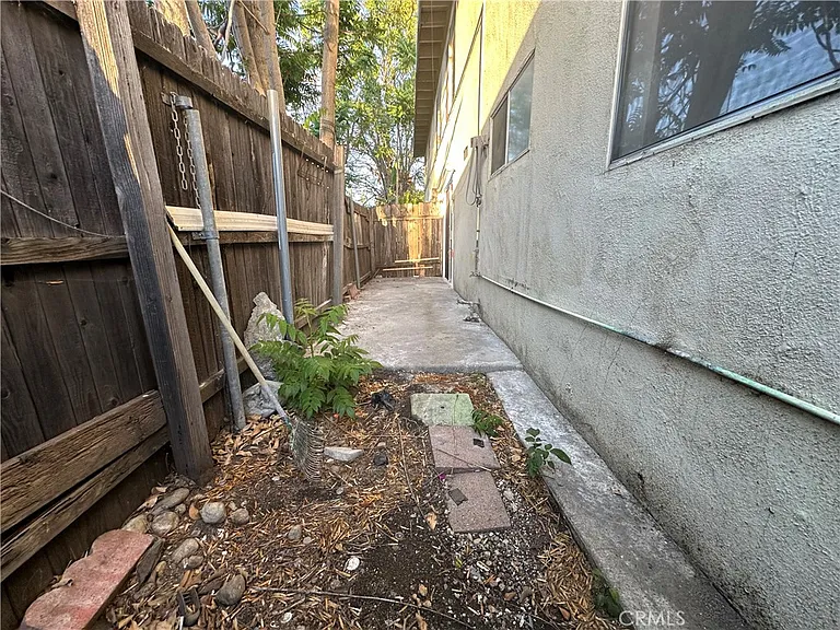 607 N Dalton Ave #1 — Photo 10