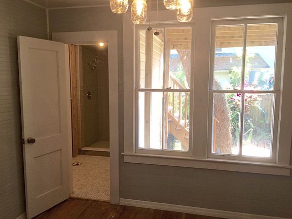 2nd image of 1708 Riverview Dr