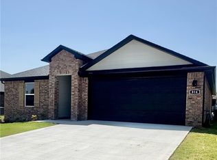 814 Heeler Ave, Lowell, AR 72745