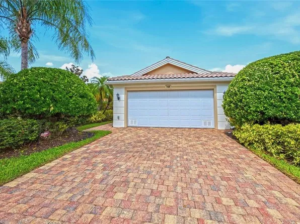 7405 Emilia LN, NAPLES, FL 34114