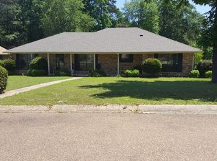 21 Regency Cir, Magnolia, AR 71753