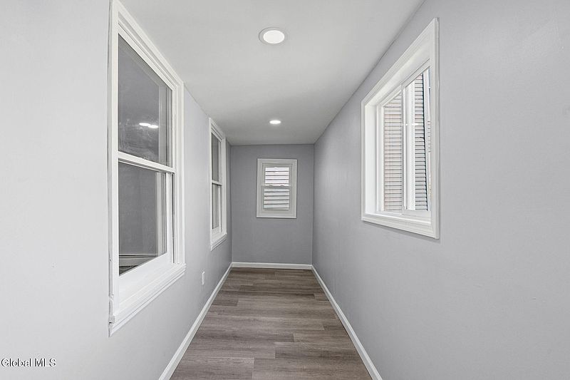 5th image of 254 3rd Avenue