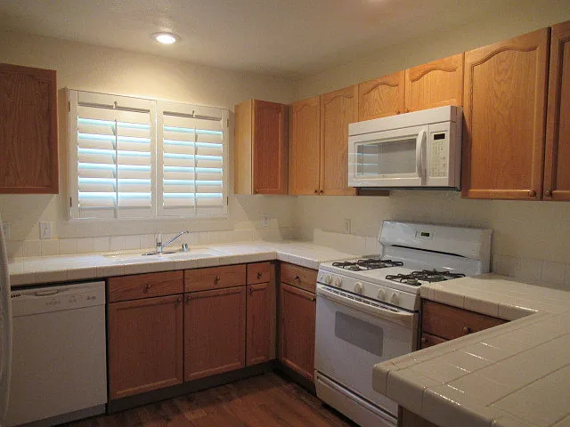 2 bed/2 bath Condo in Summerlin — Photo 4