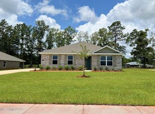110 Kings Crossing Dr, Lucedale, MS 39452