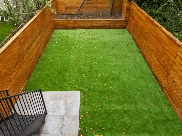 768 Halsey Street image 11 of 13