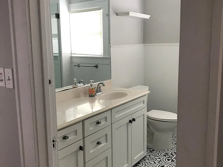 727 Le Green St — Photo 24