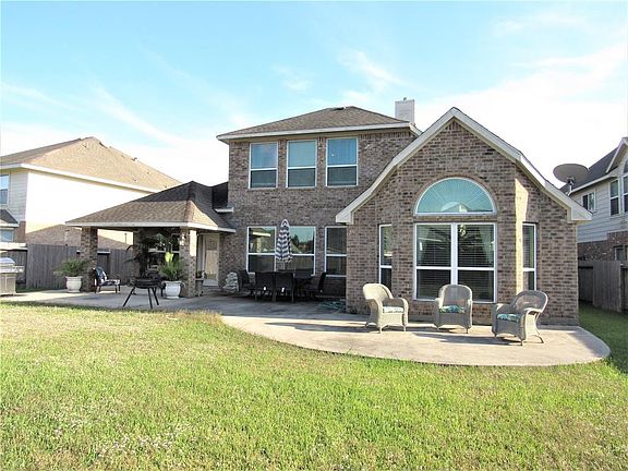 4th image of 2716 Chinaberry Park Ln