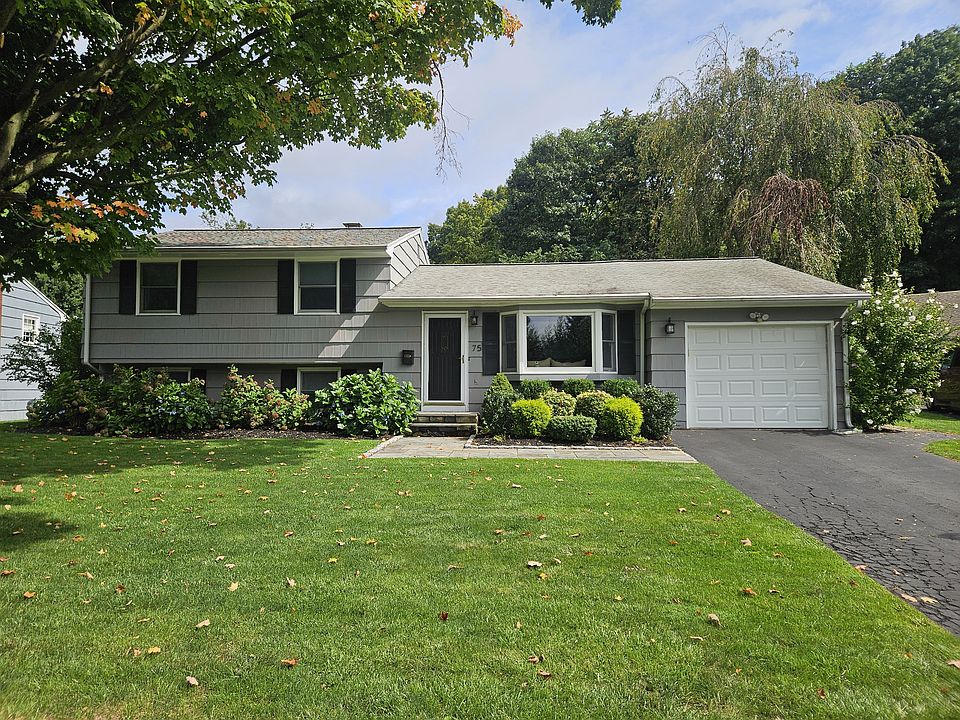 1st image of 75 Sugar Plum Ln