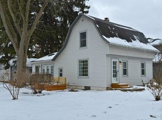 390 N Garfield Blvd, Grayslake, IL 60030