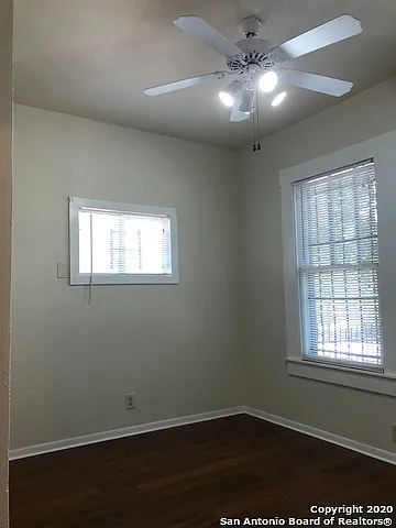 802 Indianola St — Photo 10