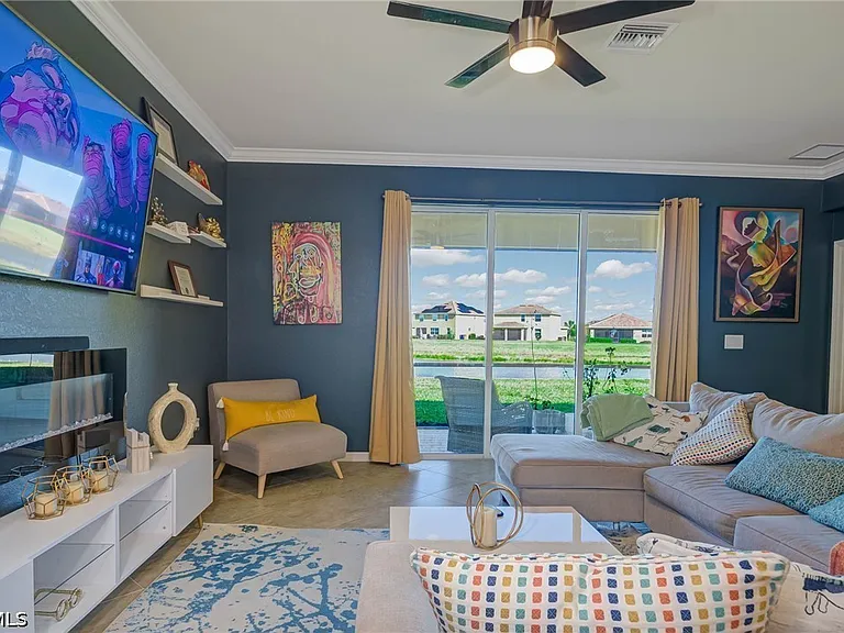 3652 E Hampton Cir — Photo 7