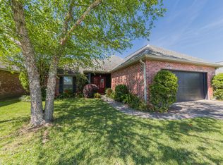 207 Rue Aubin, Lafayette, LA 70503