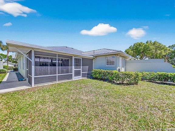 4th image of 2806 SW Ridgewood Pl