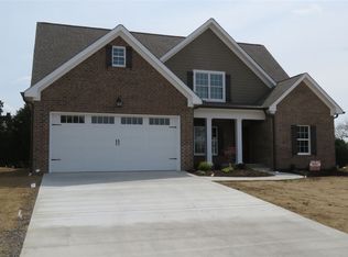 310 Kings Cove Ct NW, Cleveland, TN 37312