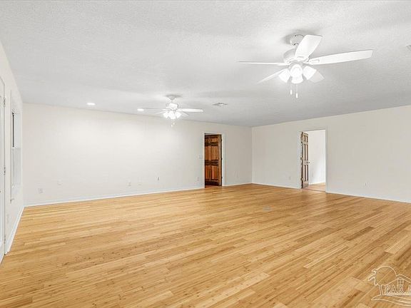 5th image of 1886 Lodgepole Dr