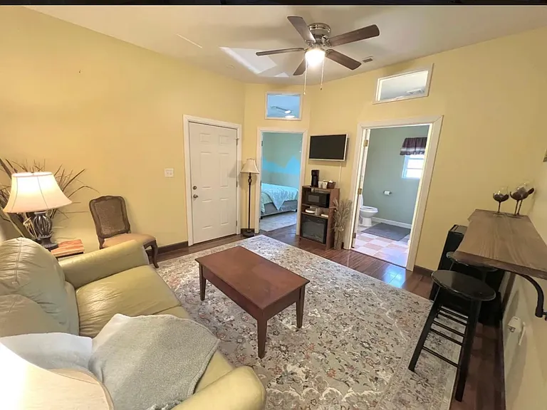 9952 Friendship Rd — Photo 4
