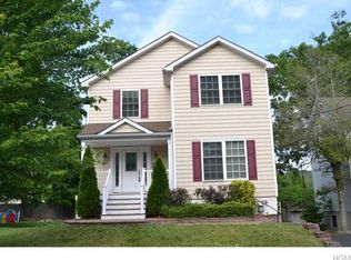 64 Cloverdale Ave, White Plains, NY 10603