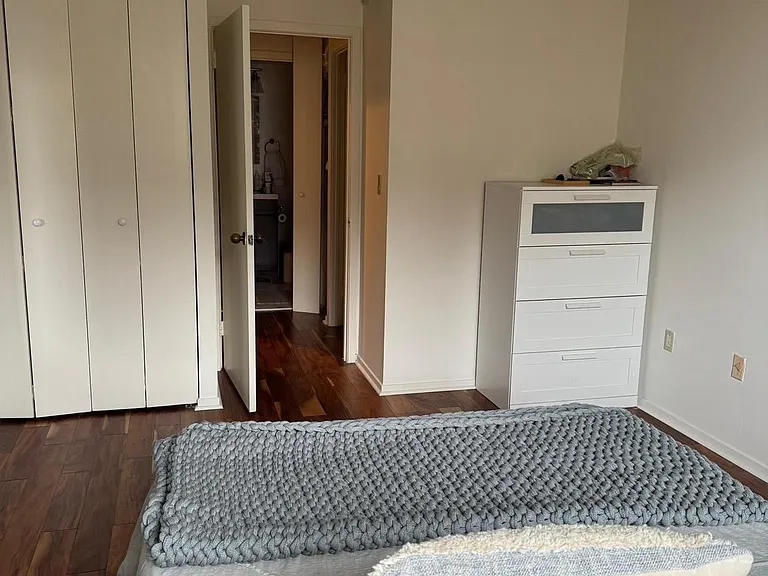 2020 Walnut St #15K — Photo 11