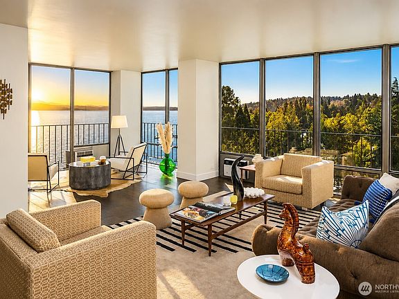 4th image of 1620 43rd Avenue E #8C