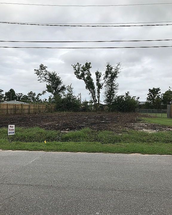 1st image of 2823 La Mesa Ave