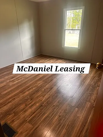 1405 Shaw Rd — Photo 4