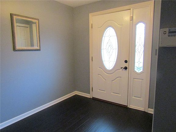 4th image of 152 Aberdeen Dr