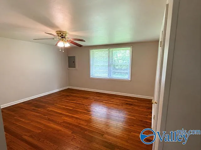 120 Brockway Ave — Photo 8