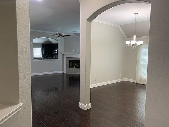 5th image of 5908 Cambridge Dr