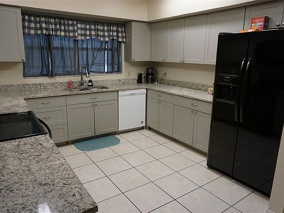 2nd image of 808 Childers Loop