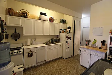 Rented by Mossanen Group